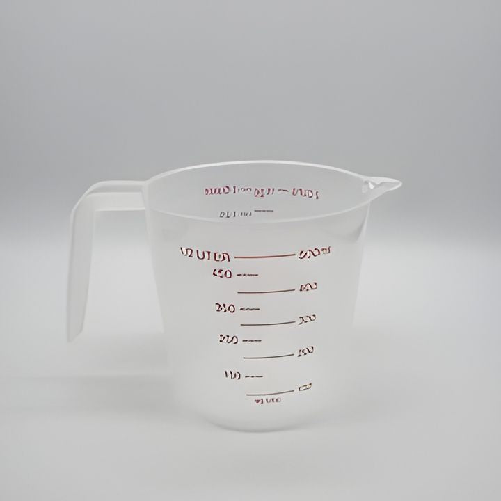 Plastična posuda za mešanje i sipanje 500 ml