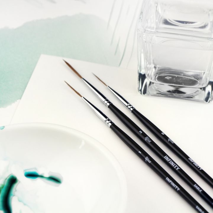 ROSA INFINITI 128 Sable Liner Brush