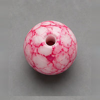 Okrugle staklene perle sa efektom mermera 8 mm – 15 kom – roze-bela
