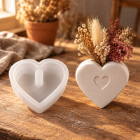 Silikonski kalup za livenje mini vazica za sušeno cveće – srce – 6,6 × 6,1 cm