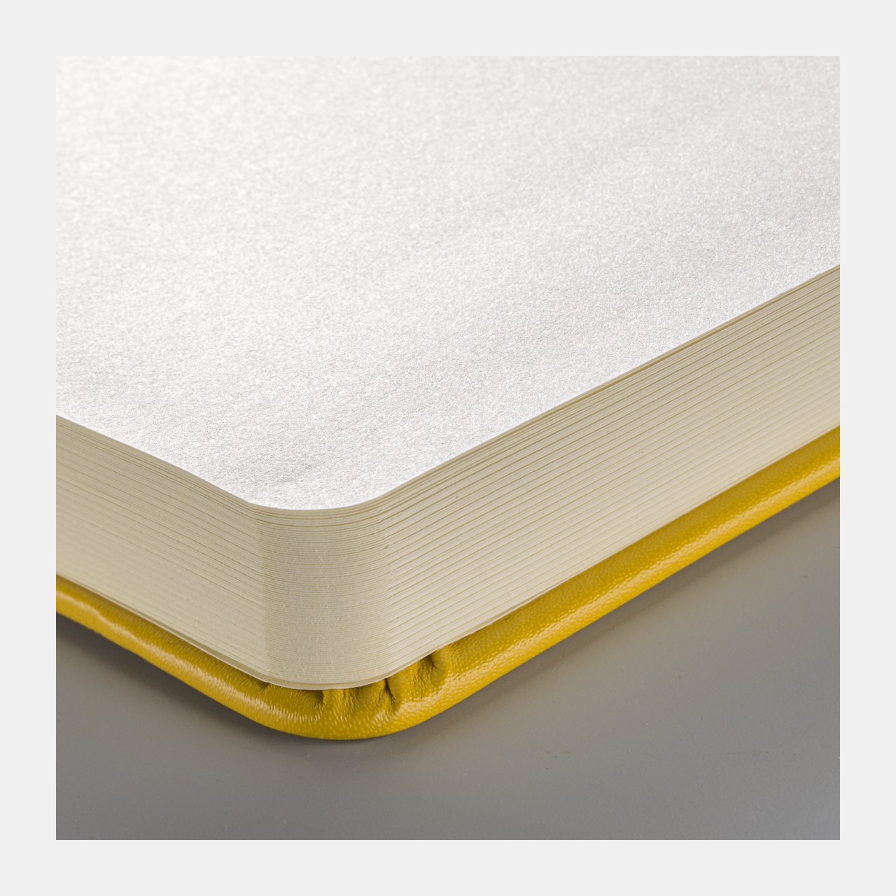 Blok za skiciranje Talens Art Creation Golden Yellow 12 x 12 cm, 140 g/m², 80 listova
