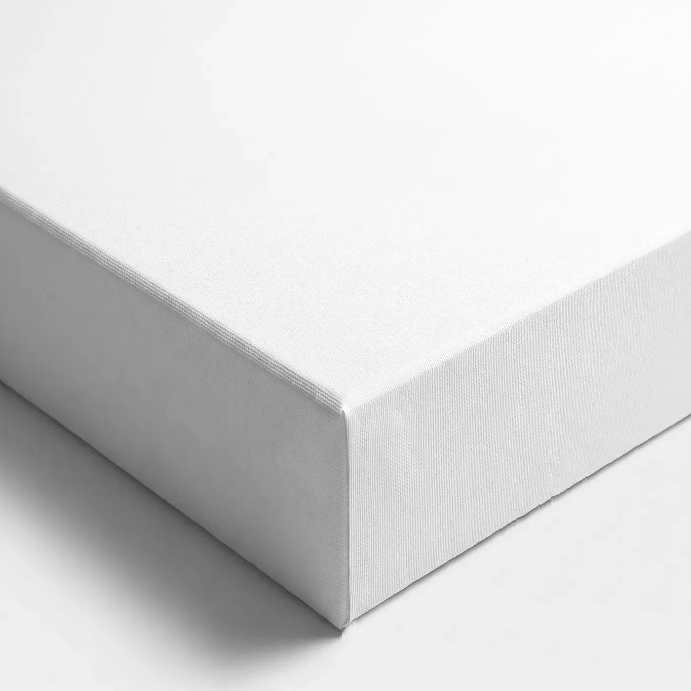 Ugao platna 3D+ spreda — bela, dvostruko grundirana površina i bočna strana dubine 5,8 cm